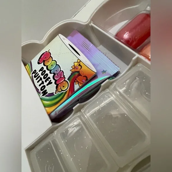 Poopsie Pooey Puitton Slime Set with Colorful Carrying Case - NWT - Picture 3 of 11